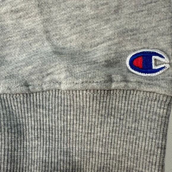 Champion Men’s Large Gray Crewneck Sweatshirt Logo Pullover - Picture 5 of 7